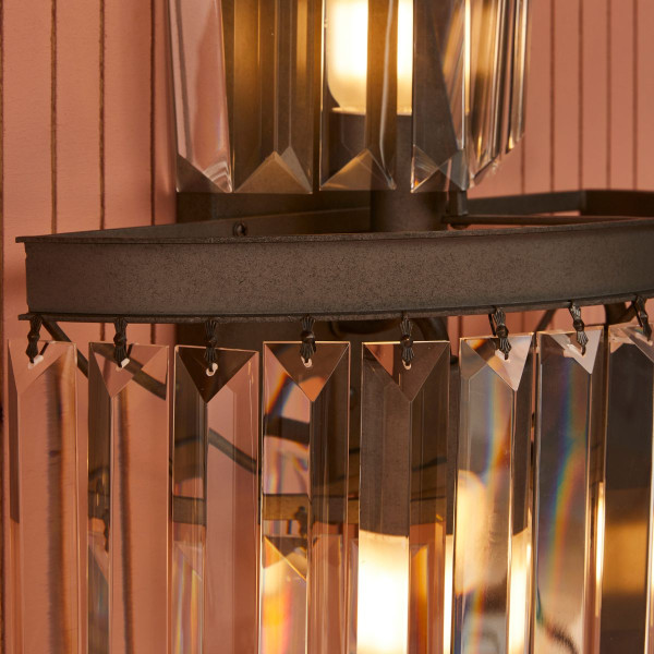 applique-métal-noir-et-verre