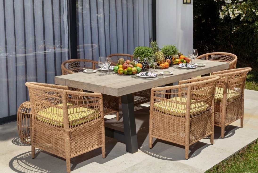 ensemble-de-repas-jardin-haut-de-gamme