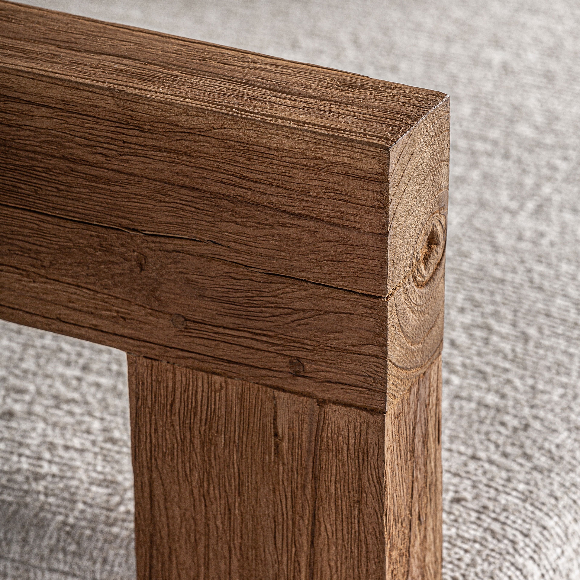 canapé-teck-design-moderne