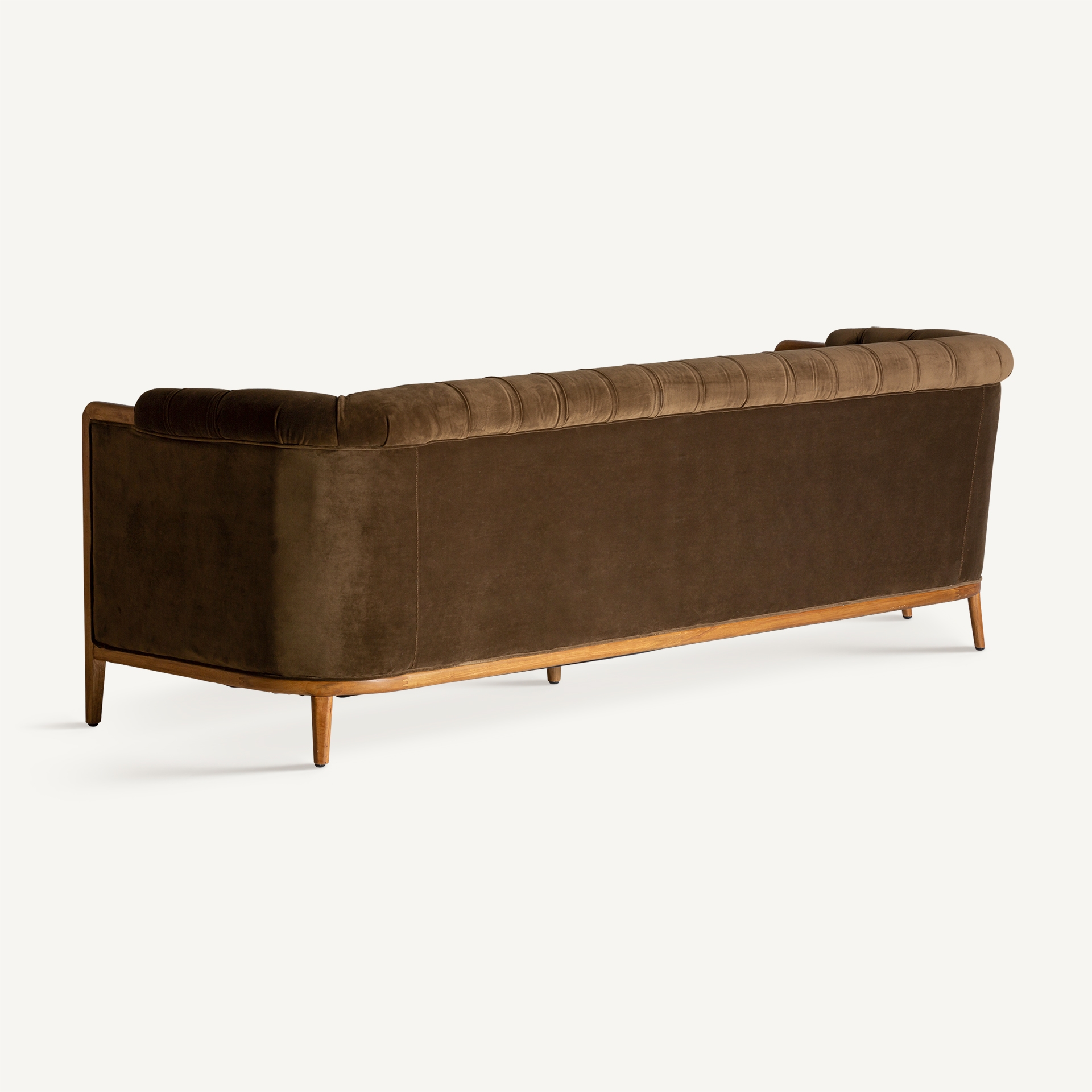canapé-velours-et-bois-moderne