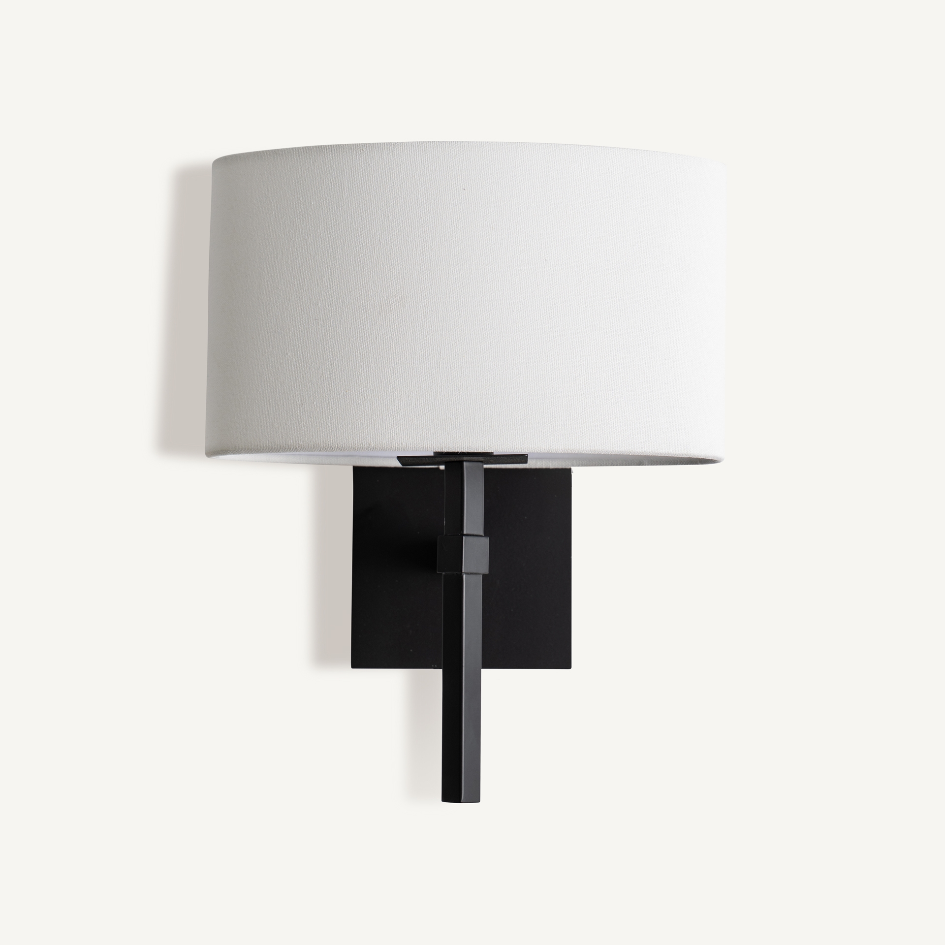 applique-murale-lisa-noir-blanc-design