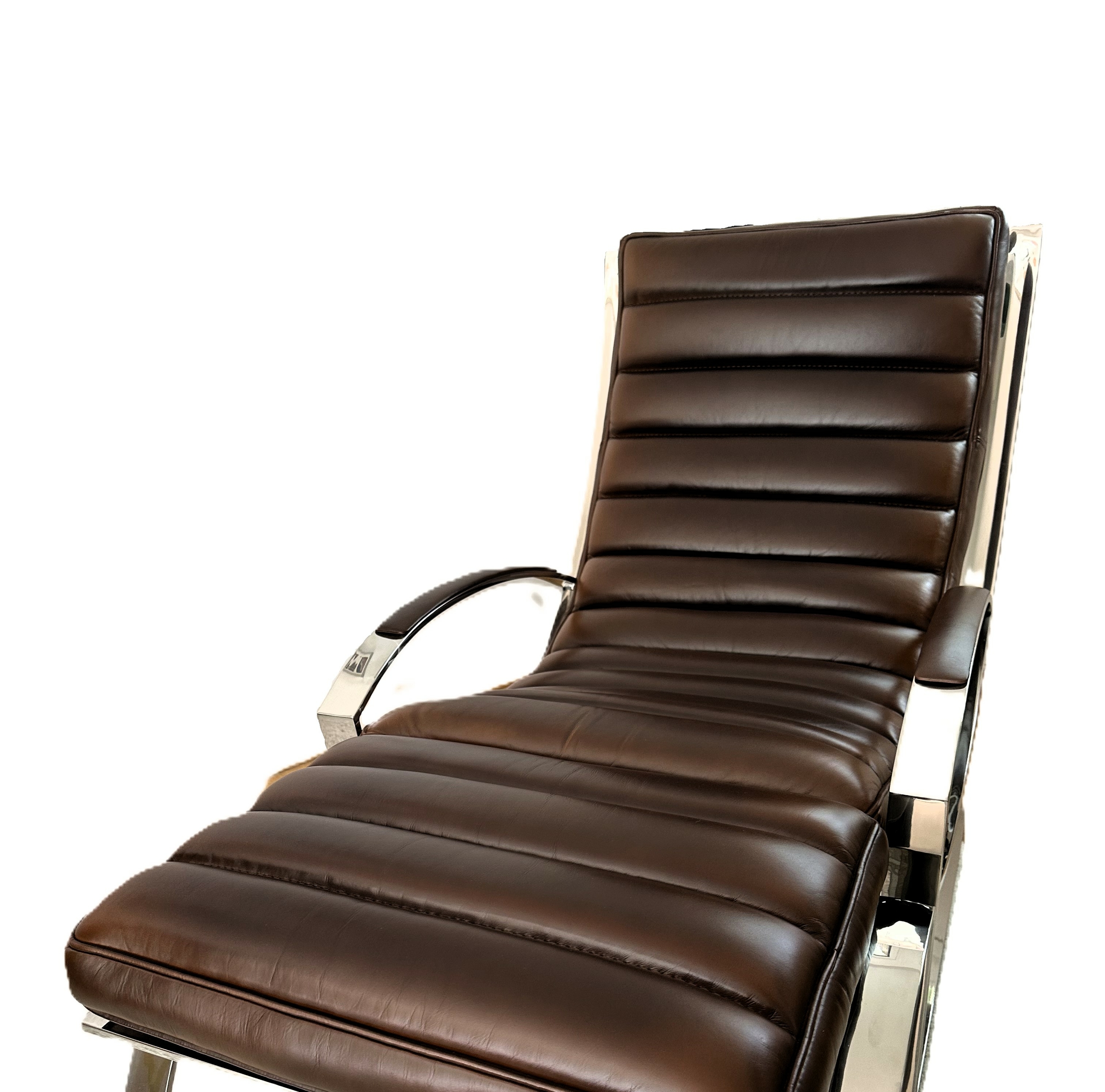 fauteuil-incliné-en-cuir-marron