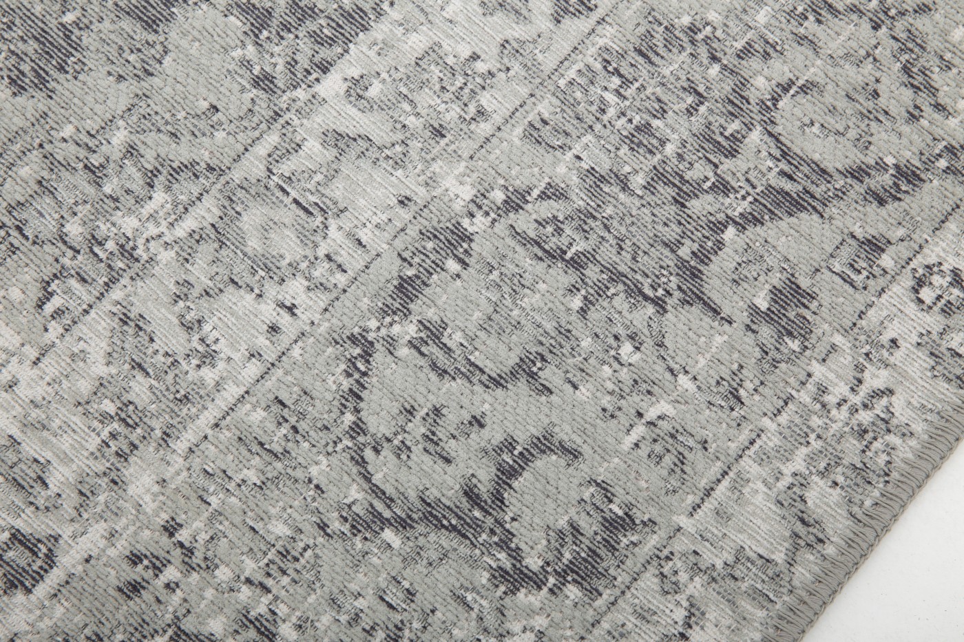 tapis-ravers-gris-neutre