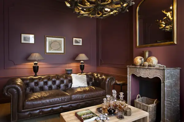 canape-flamant-cuir-3-places-design-classique