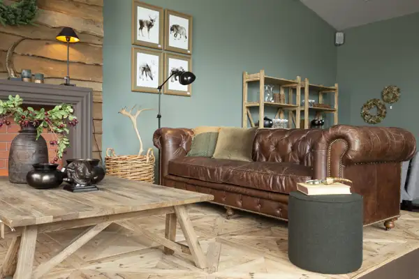 canape-cuir-salon-vintage-haut-de-gamme