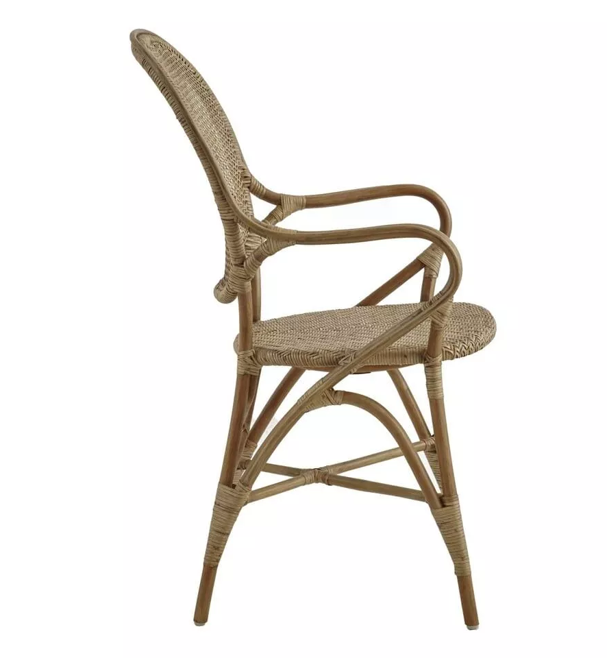 chaise-rotin-haut-de-gamme
