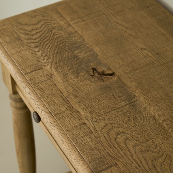 console-chene-massif-plateau-ligne-epuree