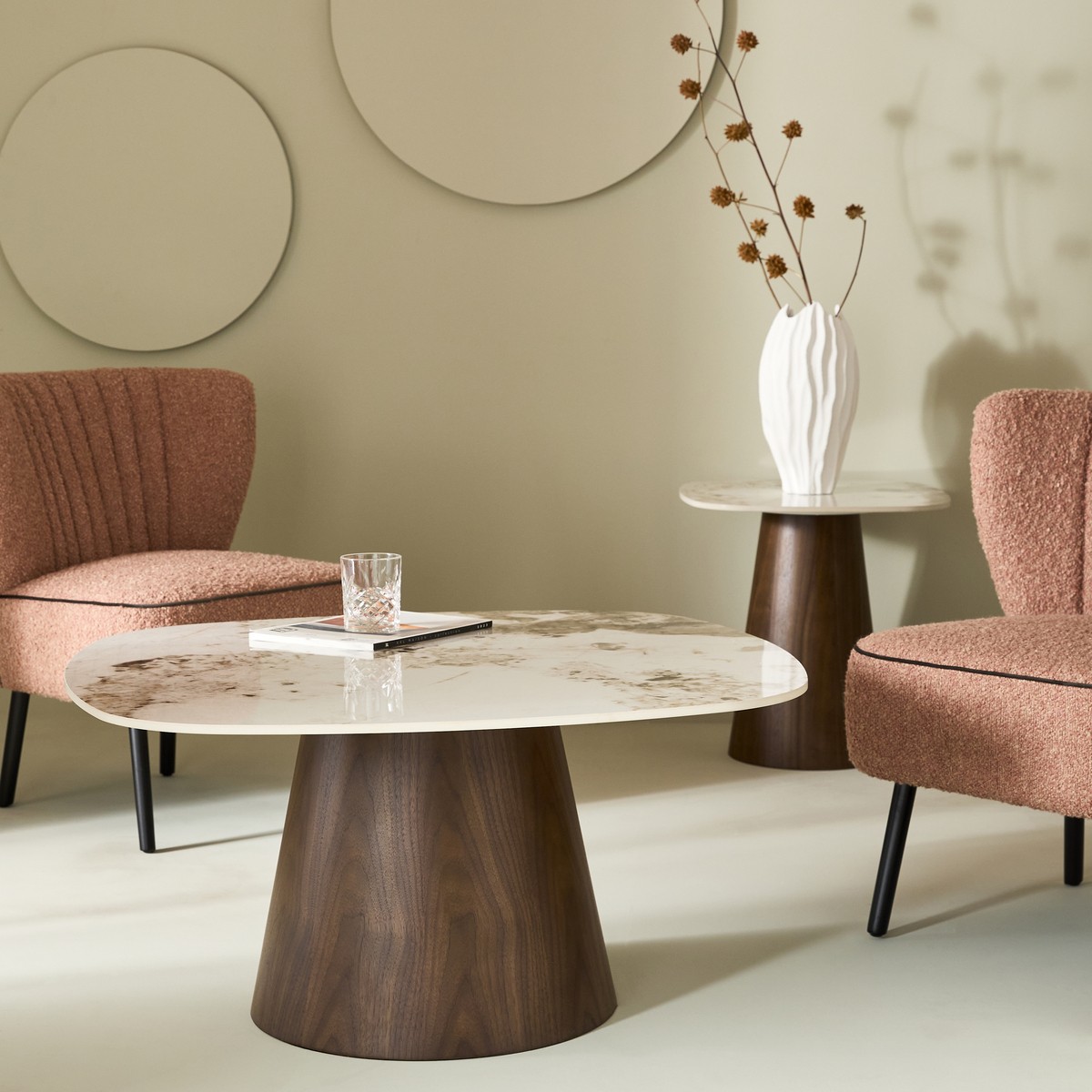 table-basse-ceramique-effet-marbre-salon