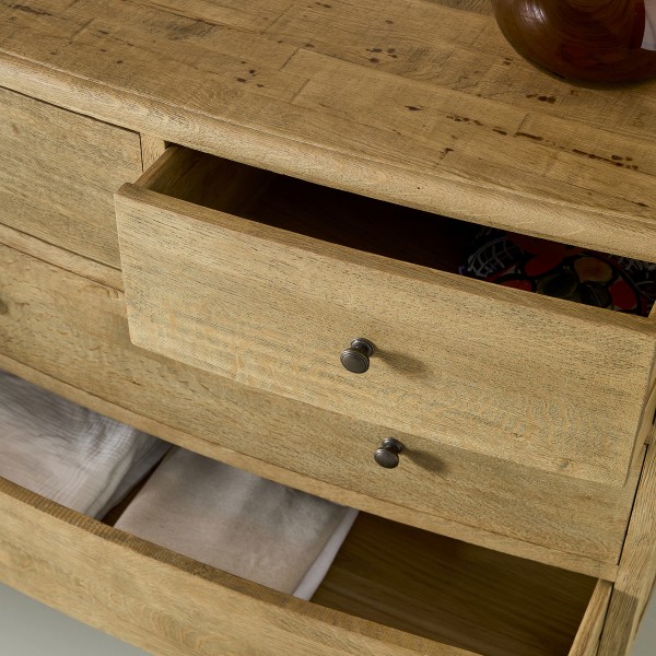 commode-bois-massif-detail-assemblage-tiroirs-artisanal