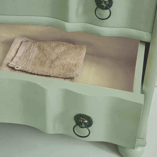 commode-bois-massif-verte-detail-poignees-tiroirs
