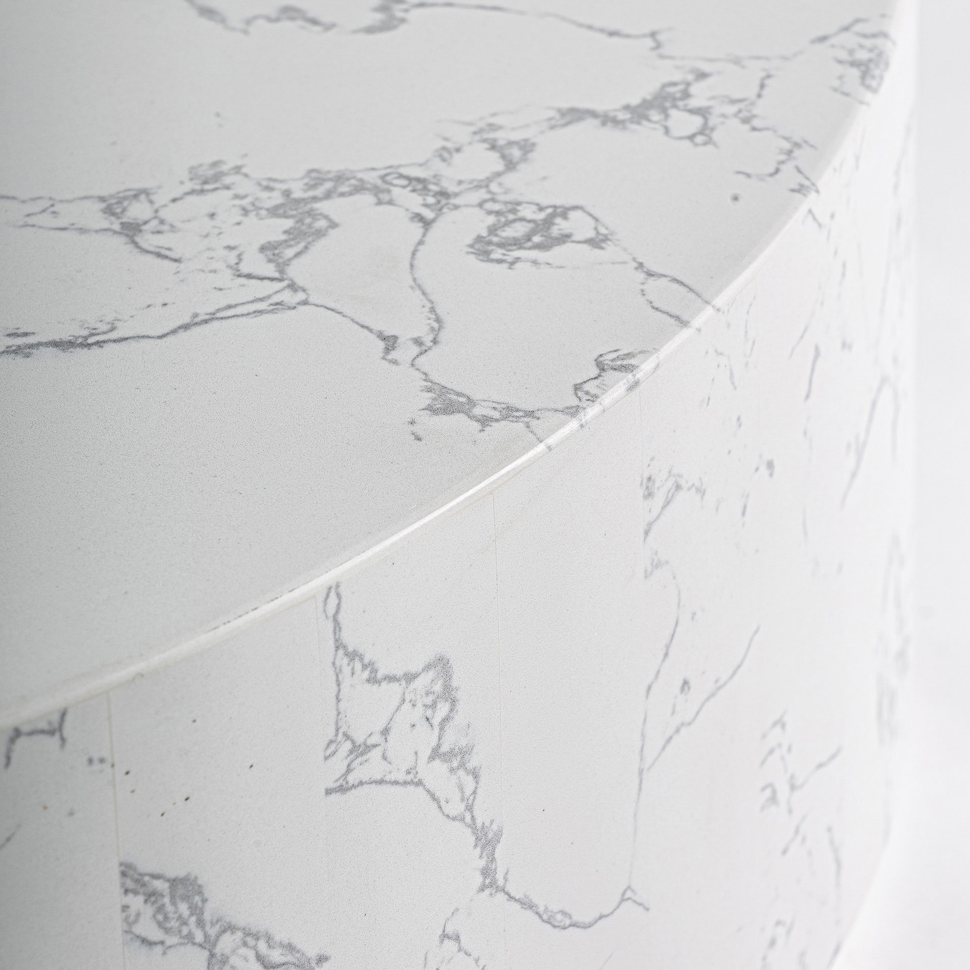detail-surface-pierre-reconstituee-mate