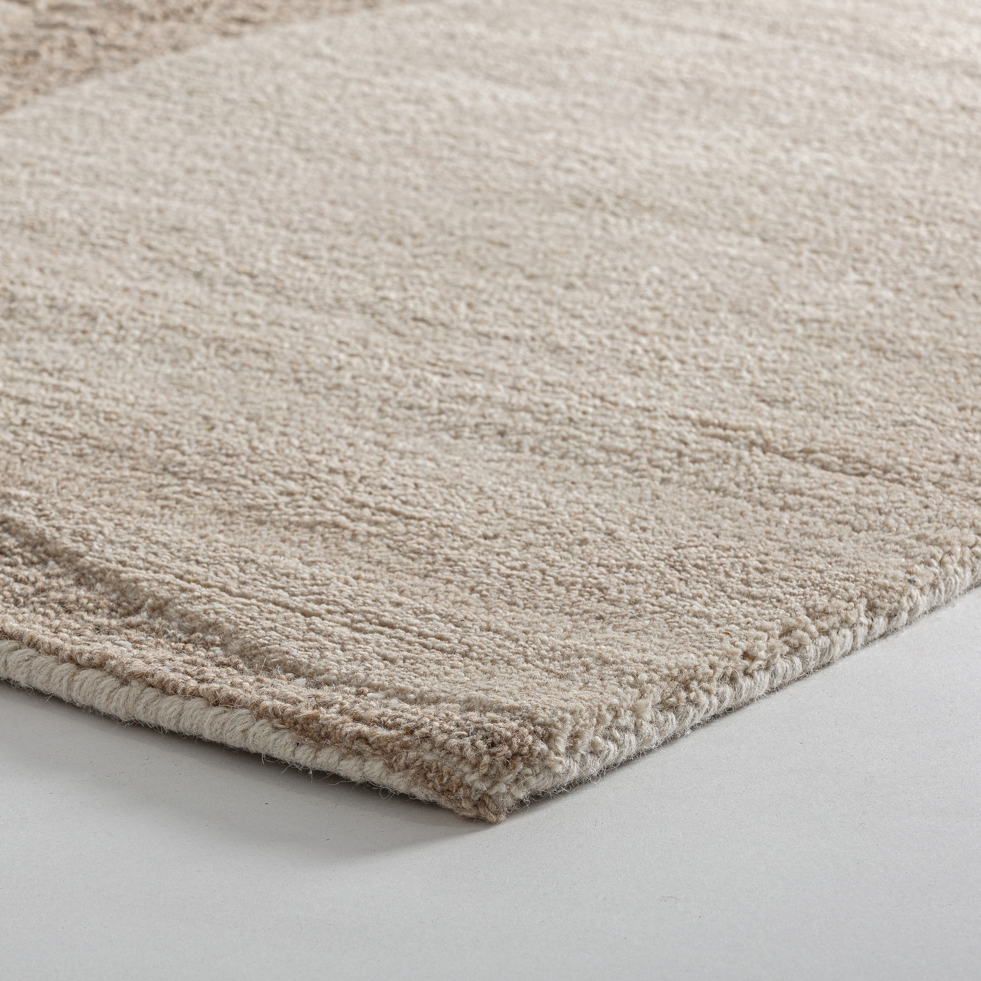 grand-tapis-laine-beige-300x200-cm