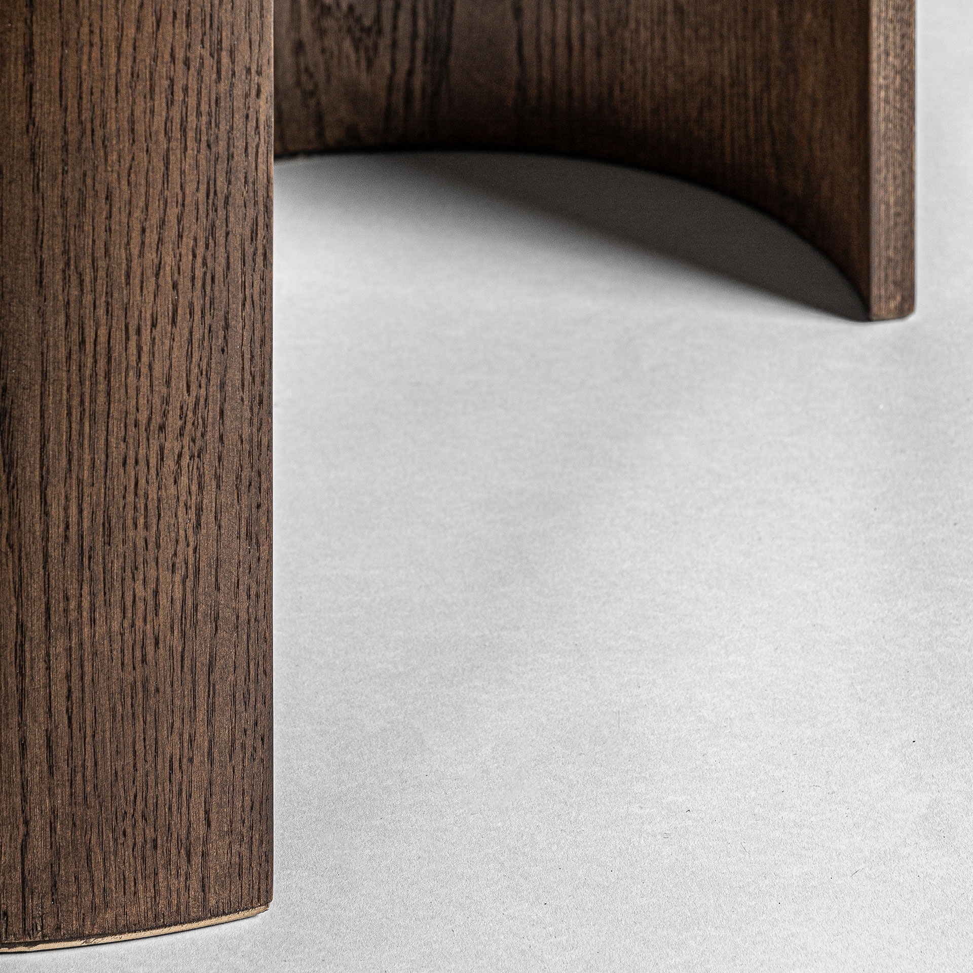 table-a-manger-270-cm-chene-teinte-brun