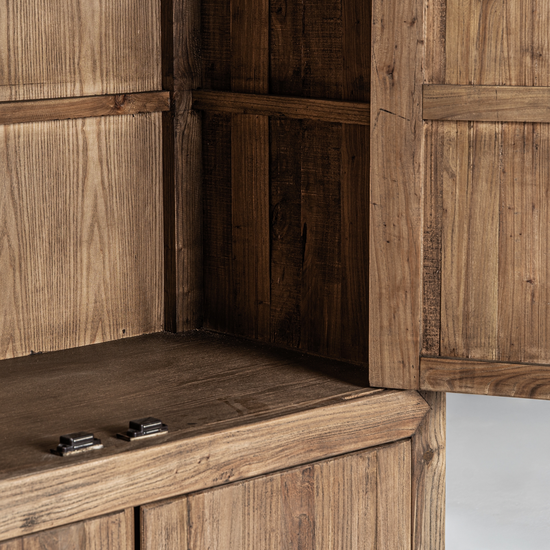 grande-armoire-orme-massif-chambre