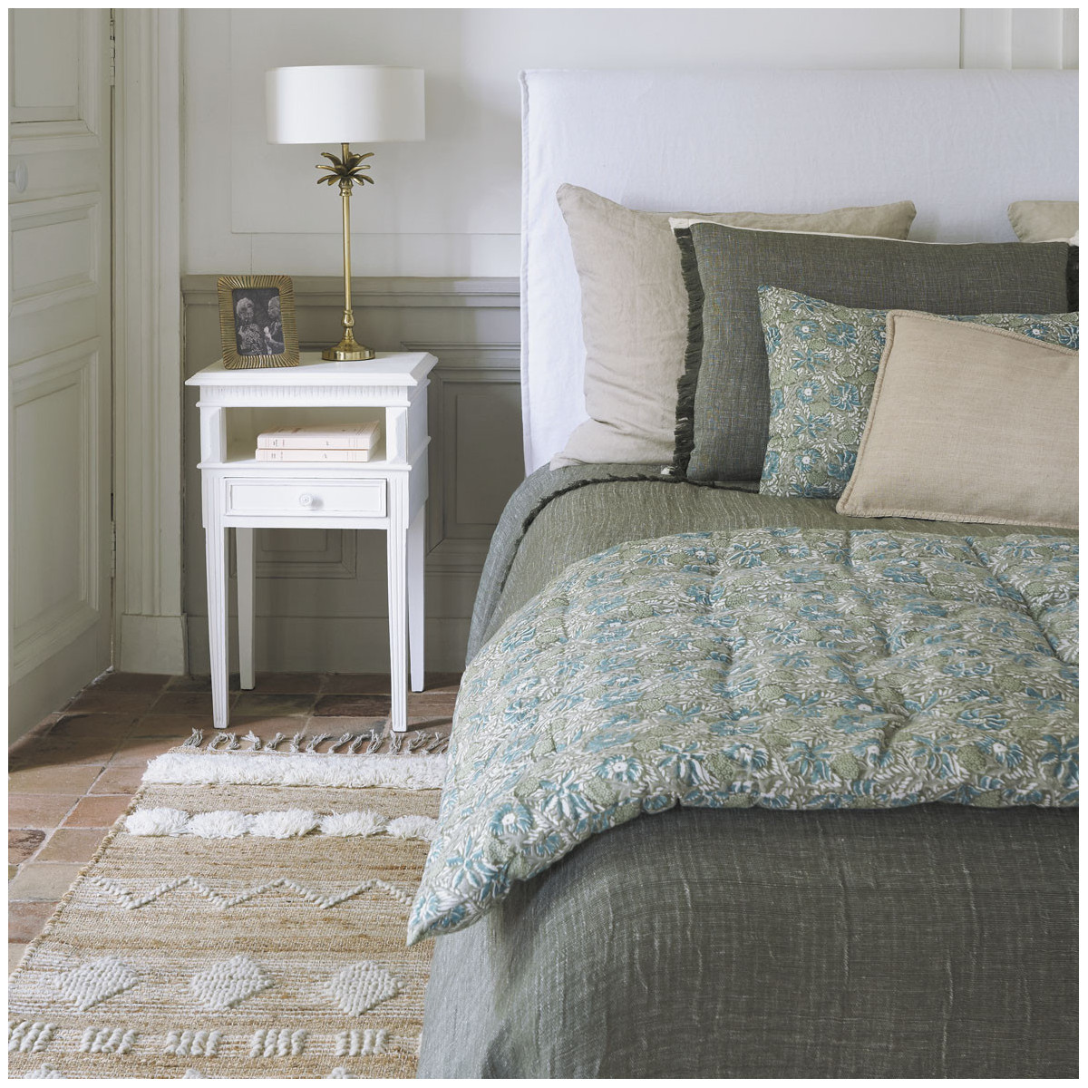 chevet-chambre-manguier-blanc-antique