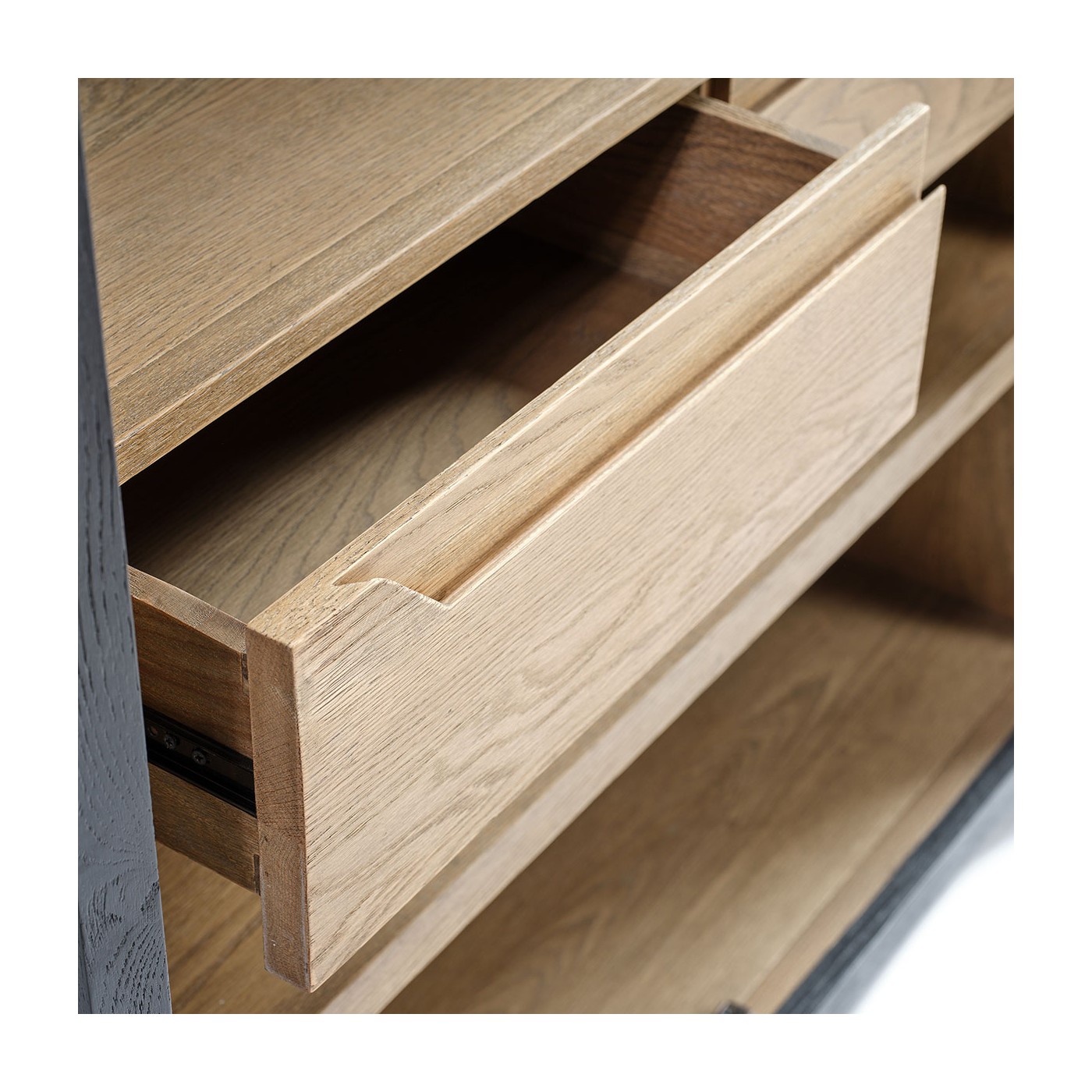 vitrine-chene-fonce-2-tiroirs-120-cm
