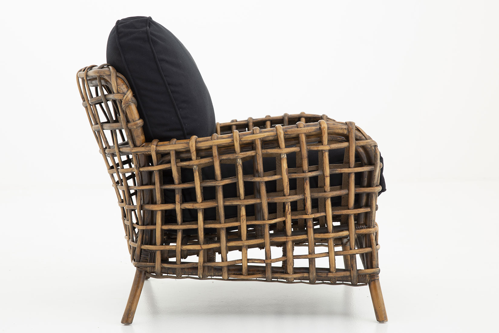 profil-fauteuil-rotin-tressé