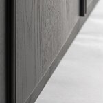 detail-veinage-bois-buffet-noir