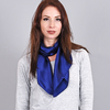 at-04056-vf16-carre-soie-bleu-marine-uni