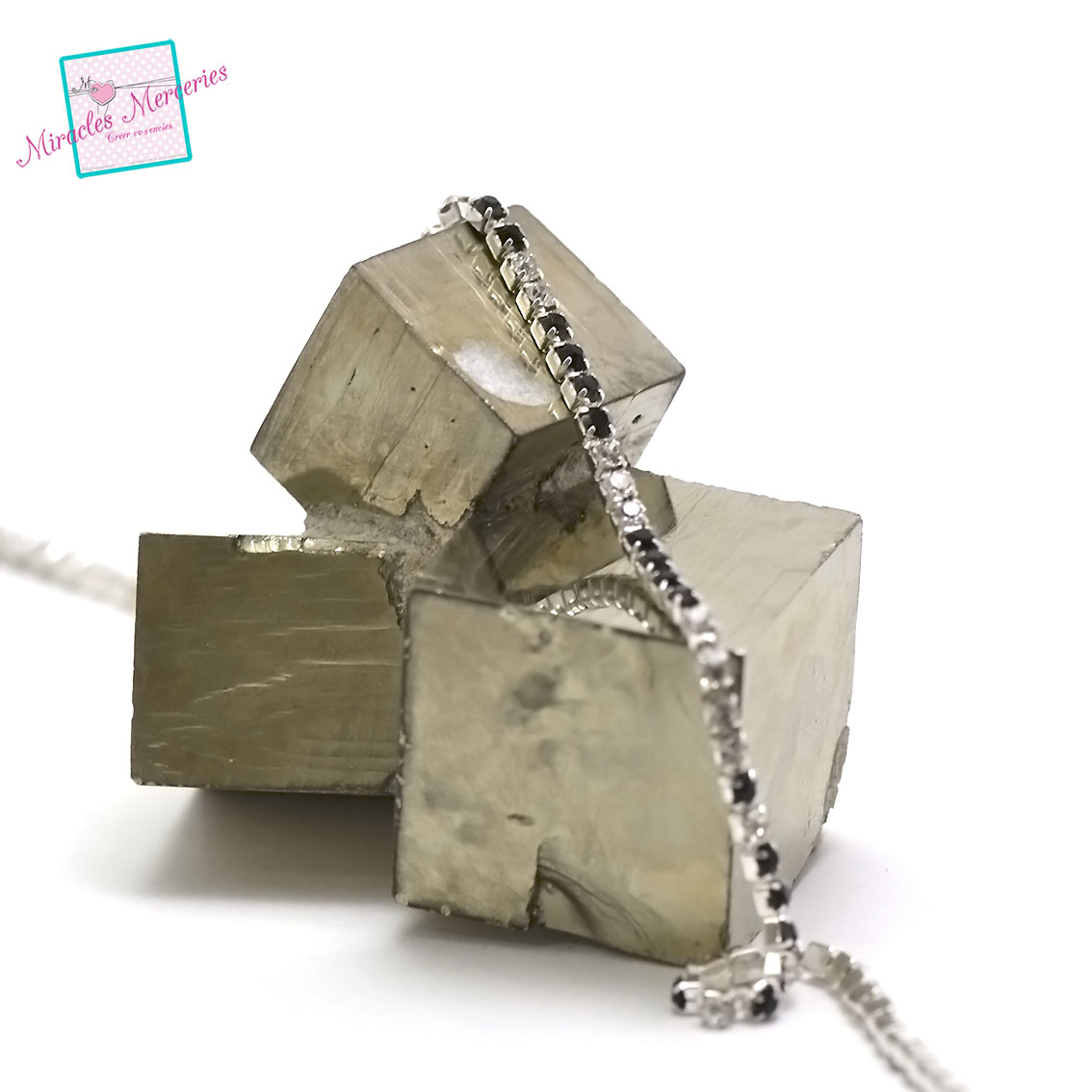 1 m de chaîne strass 2,5x2,5 mm,noir et blanc diamant sur chaine argenté