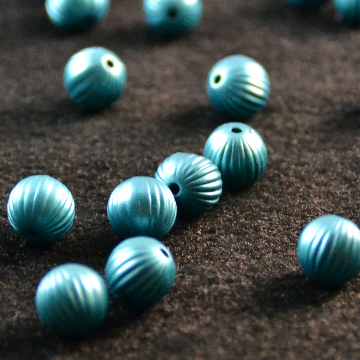 25 perles acrylique rondebleu,10 mm