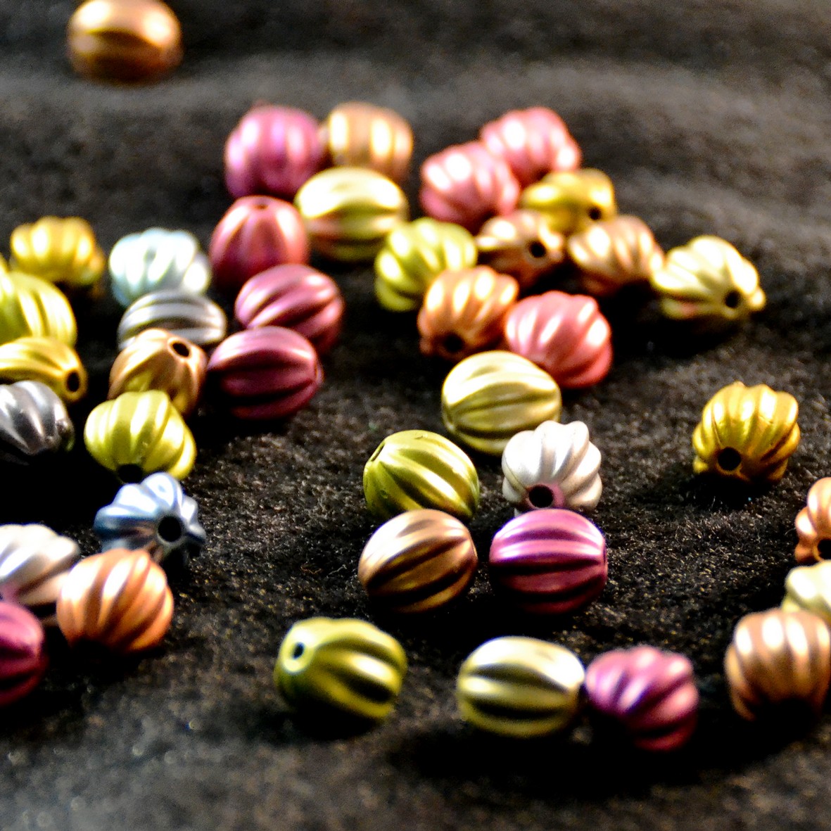 25 perles acrylique citrouille multicolore, 9x7 mm