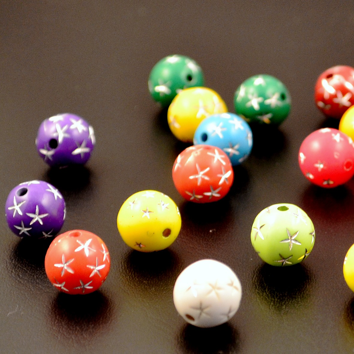 20 perles acryliques ronds  effet étoile12mm,assortiment de couleurs
