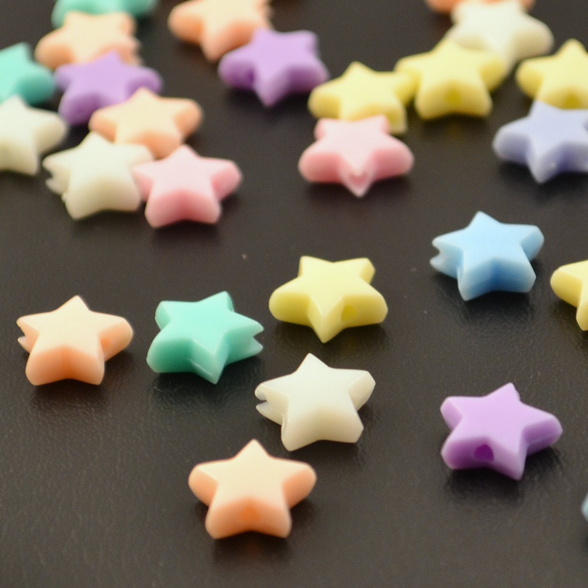 50 perles étoile pastel8x8 mm, assortiment de couleurs