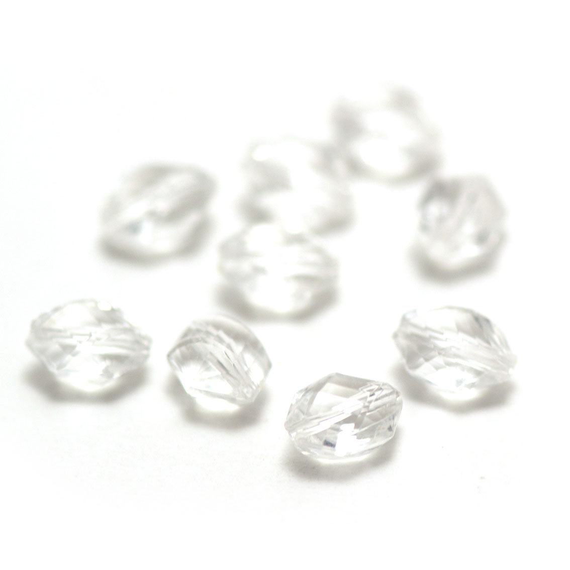 50 perles acryliques hexagonal 11x8x6 mm, transparent