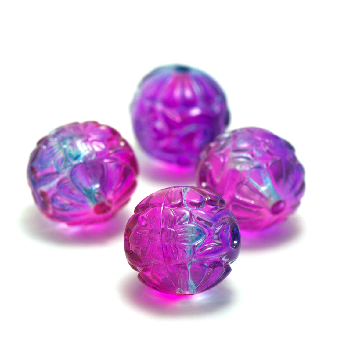 2 magnifiques perles acryliques 24x23mm,assortiment de couleurs