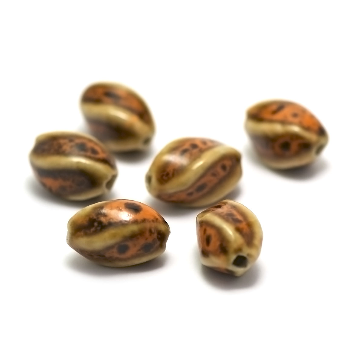4 perles céramiques olive torsadé 17x10 mm ,léopard