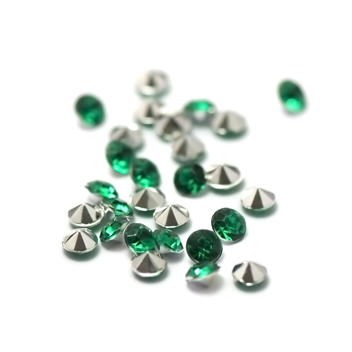 5g de perles strass en verre à coller cône 4 mm, vert émeraude