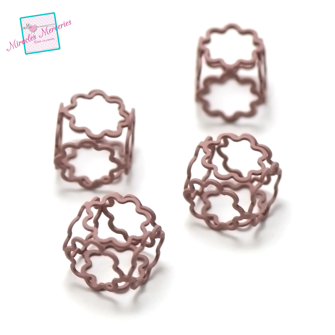 4 connecteurs /perles 3D cube fleuri 16x16 mm,rose