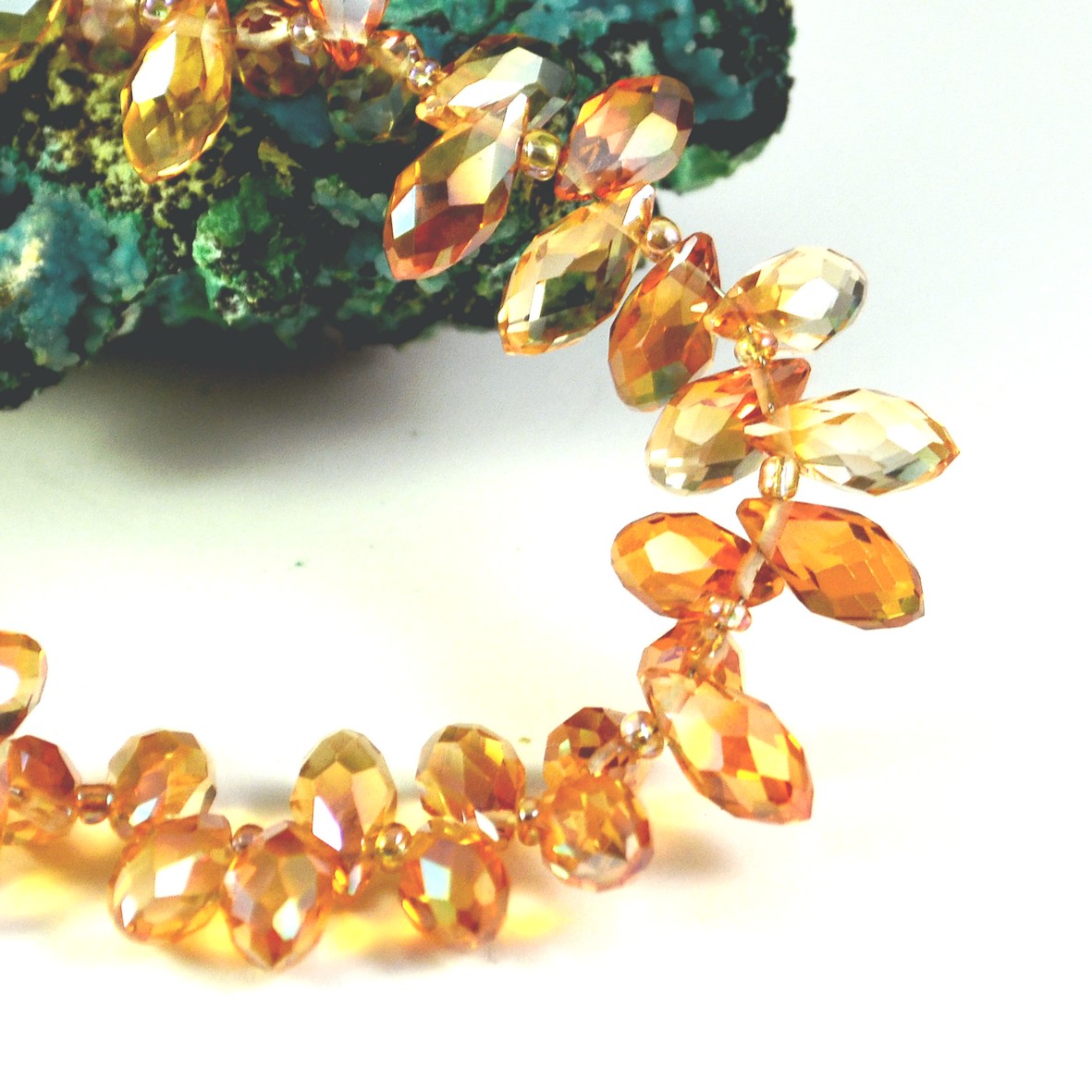 10 perles en cristal facetté goutte d\'eau horizontal 12x6 mm, orange
