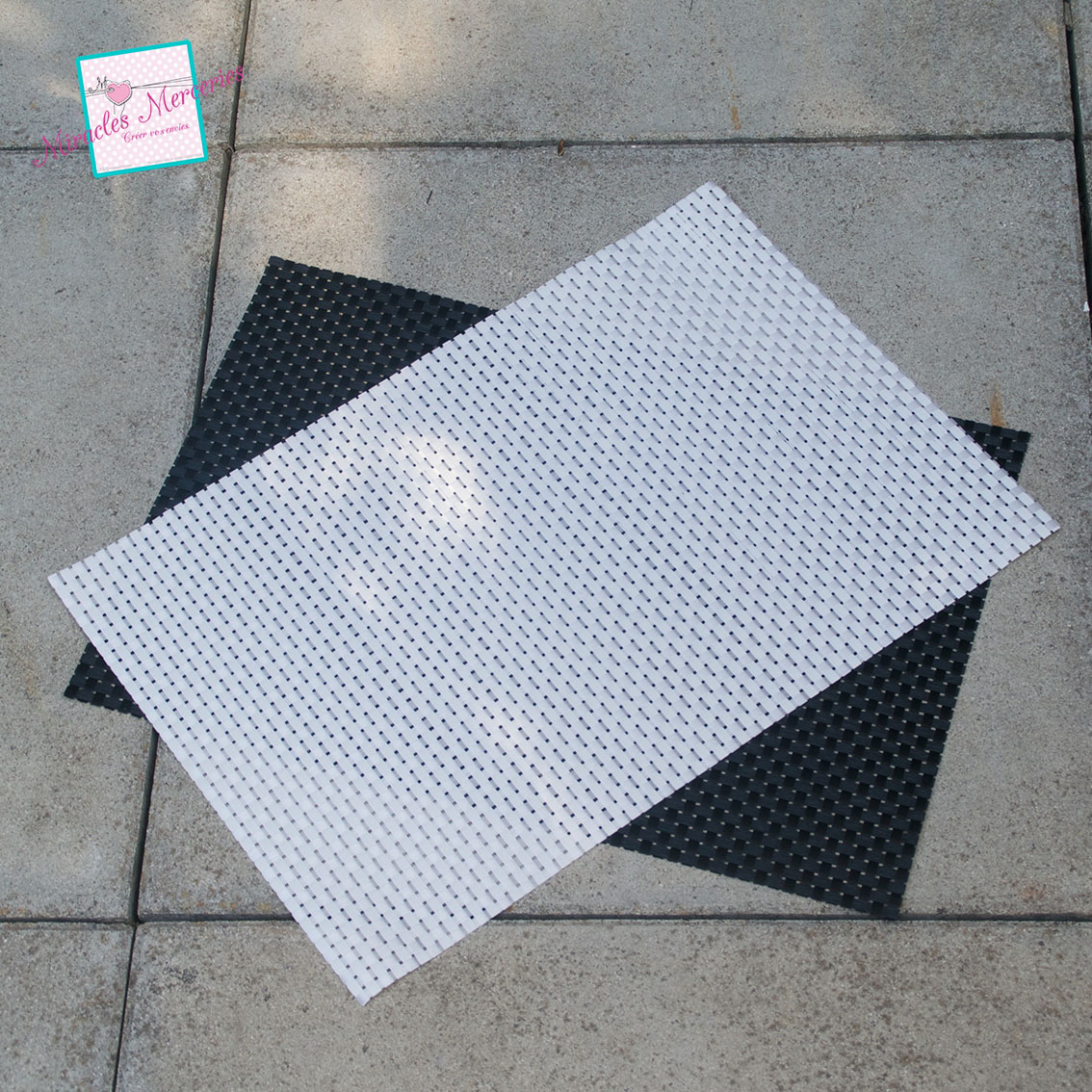 1 tatamis anti-glissement en vinyle 45x30cm ,blanc
