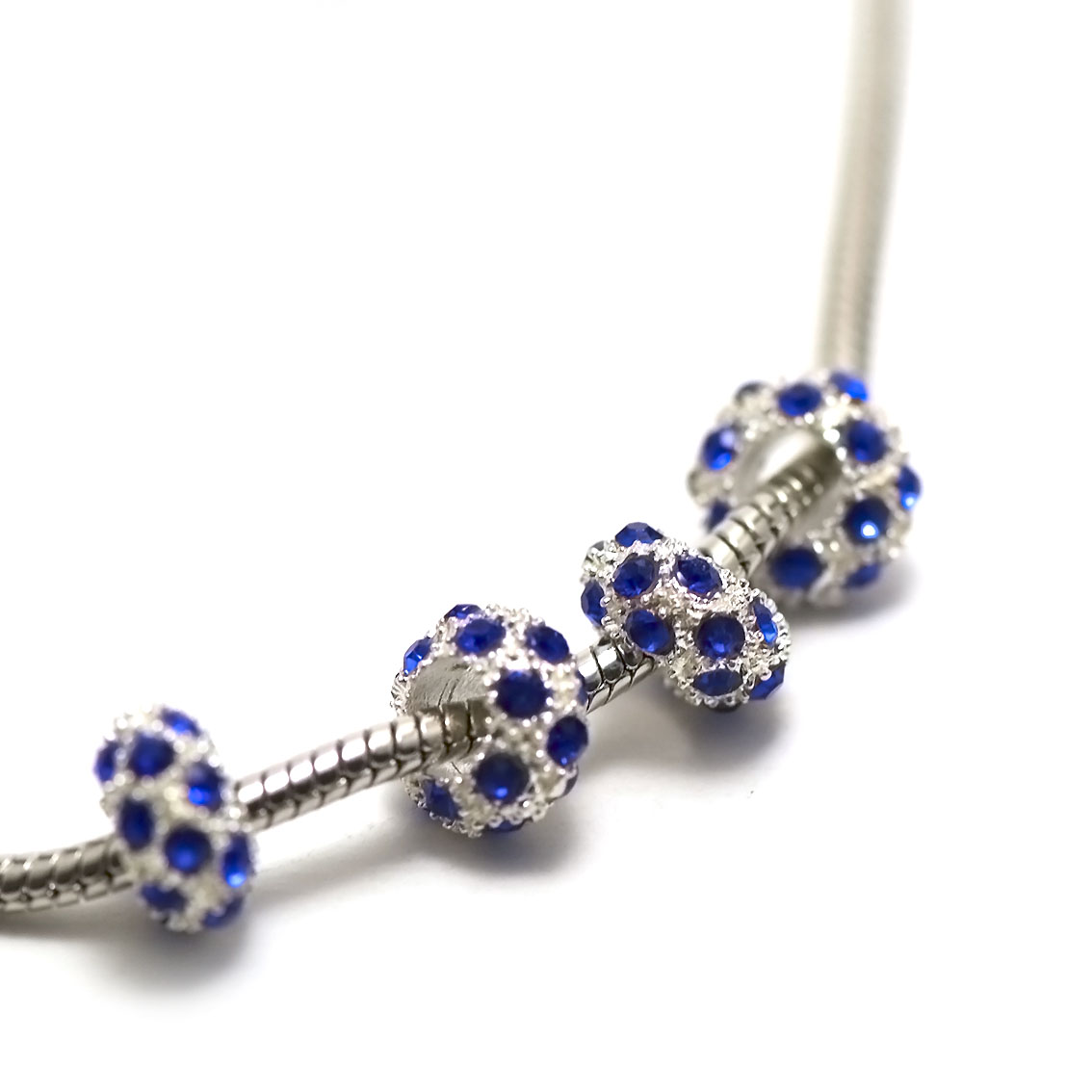 2 magnifiques perles strass  rondelle à grand trou 5 mm ,bleu saphir