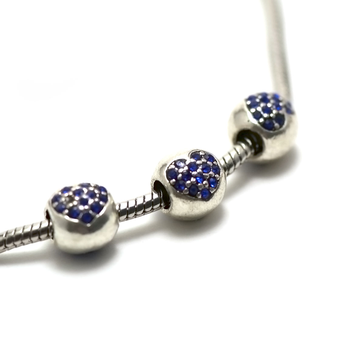 2 magnifiques perles multiples strass coeur à grand trou 5 mm ,bleu sapphir,argent vieillie