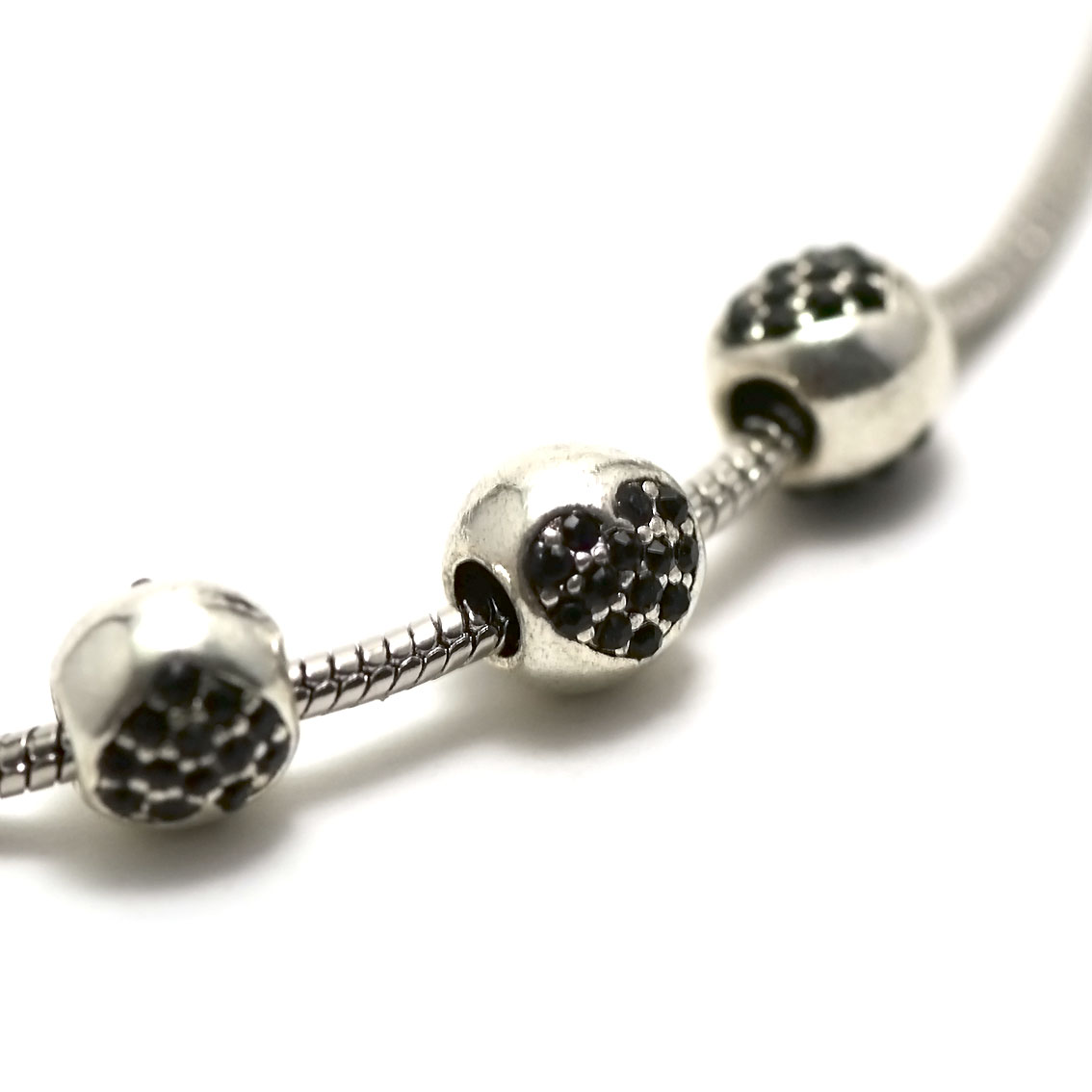 2 magnifiques perles multiples strass coeur à grand trou 5 mm ,noir,argent vieillie