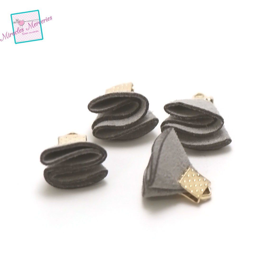 10 pompons suédines petite fleur 12x14 mm, gris /tête doré