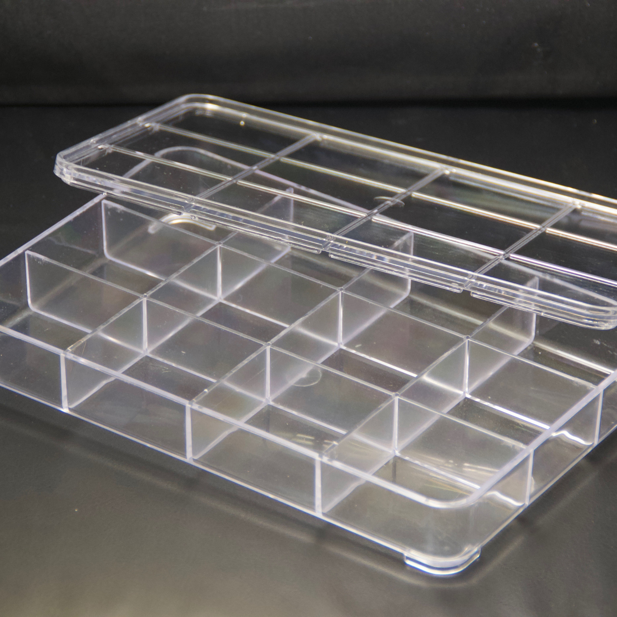 1 boite à rangement de perle 12 cases 23x15x3,5 cm, plexiglass  transparent - boite de rangement - Miracles Merceries