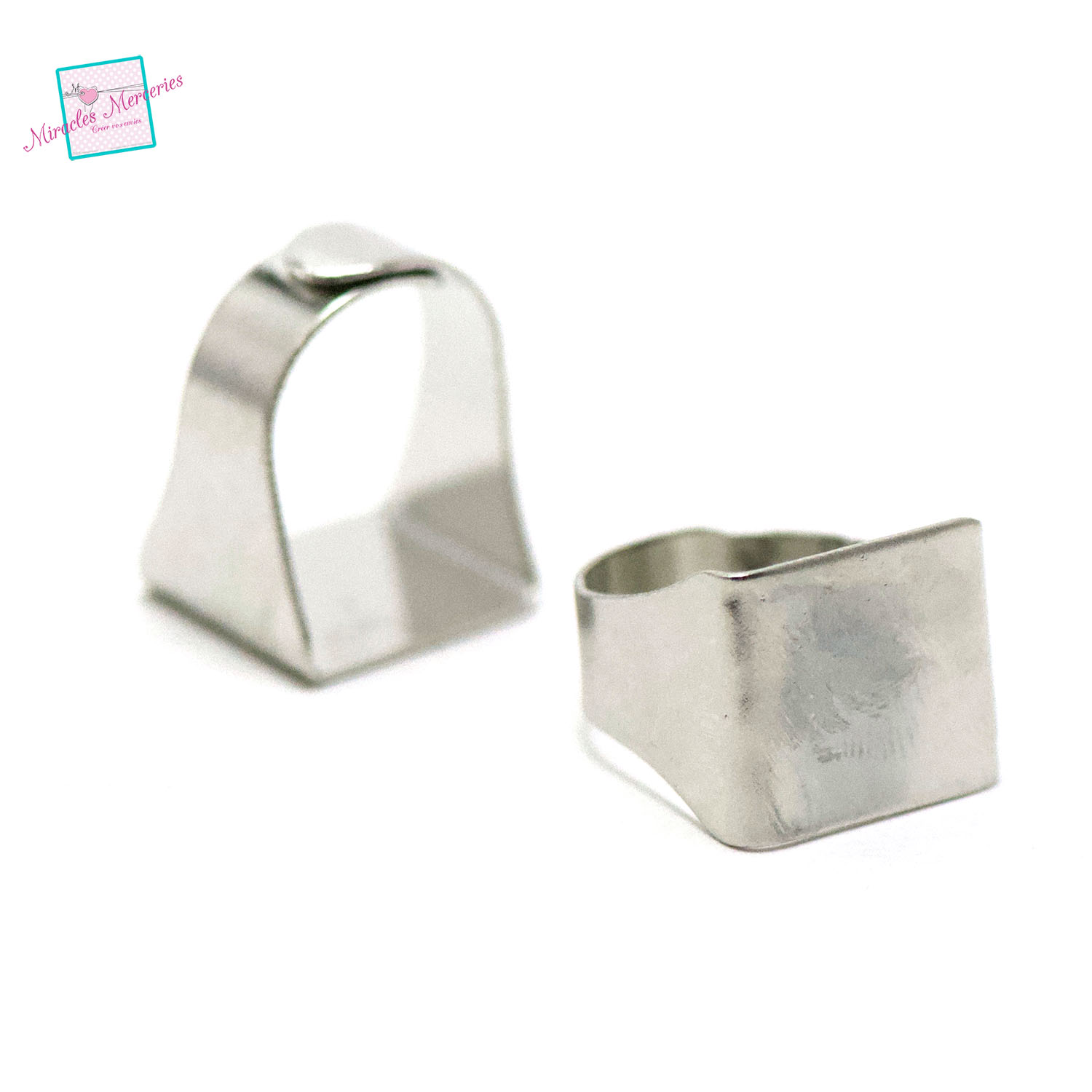 2 magnifiques supports bagues carrée 15x15 mm, anneau réglable