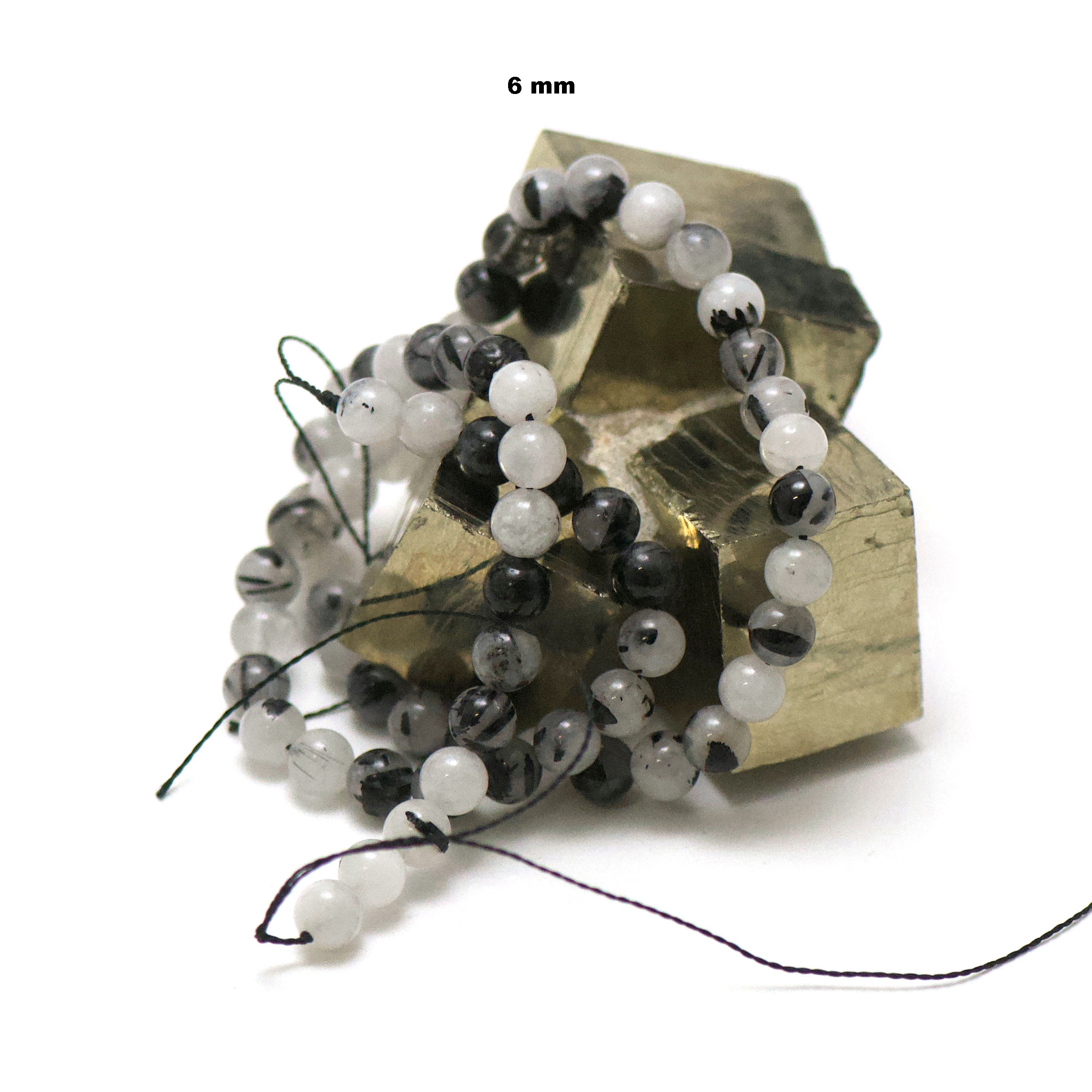 fil de 39 cm 63 perles de quartz inclusion tourmaline ronde 6 mm