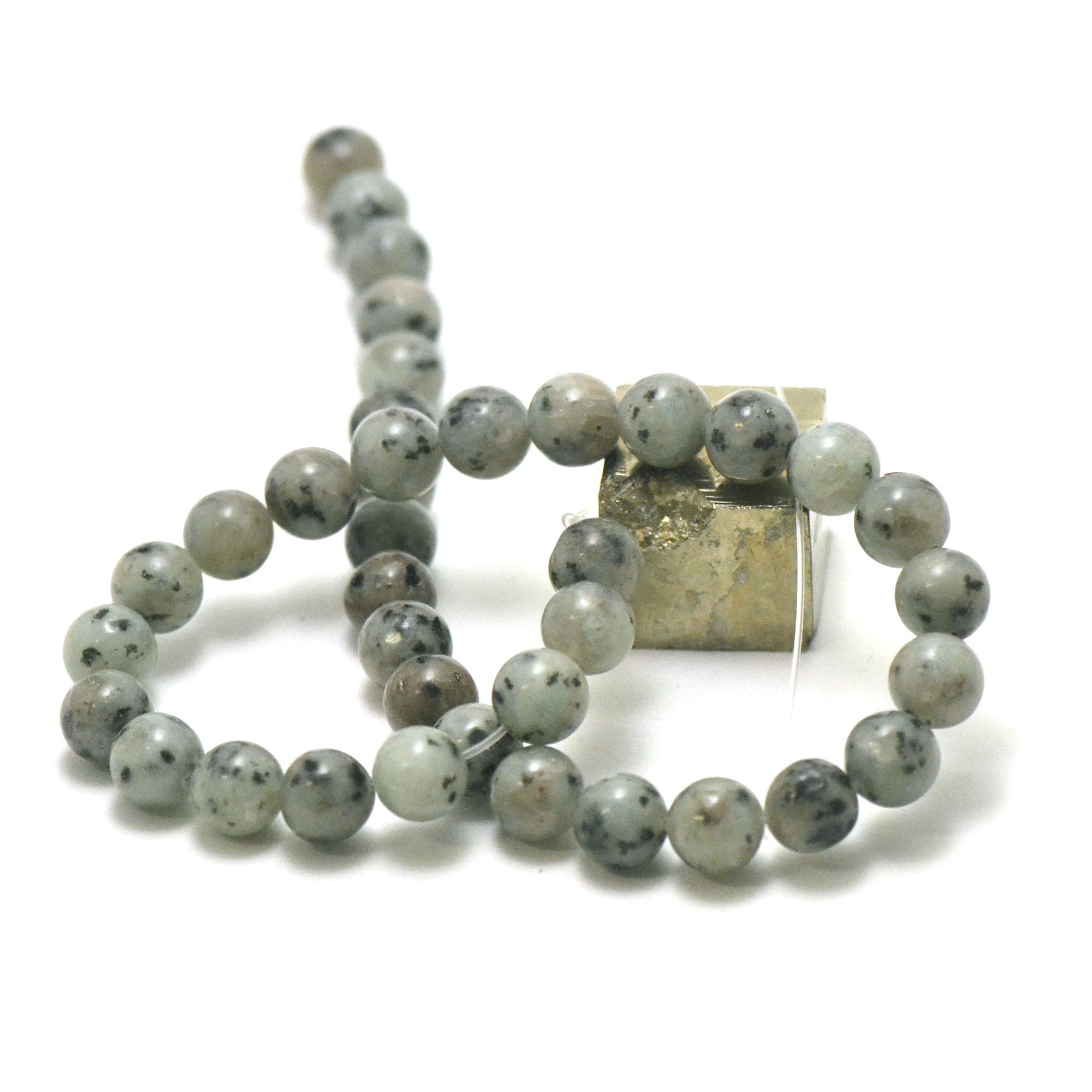 fil de 39 cm env 39 perles de Jade néphrite des Andes ronde 10 mm