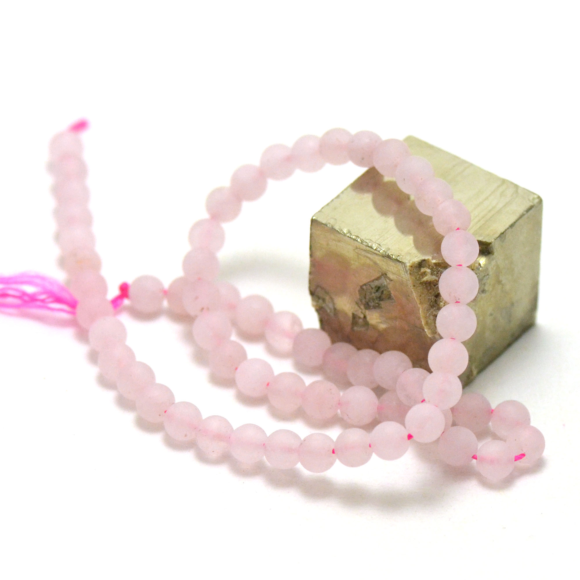 fil de 39 cm perles du quartz rose givré ronde 6 mm, aspect mat glacé