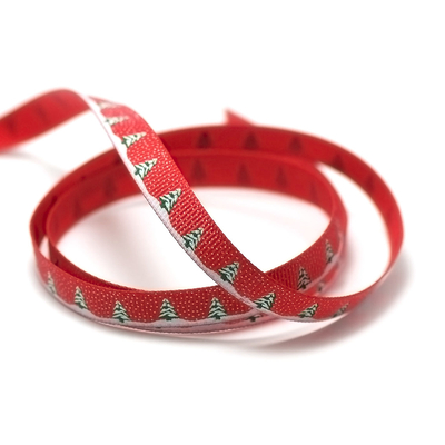 sapin neige rouge