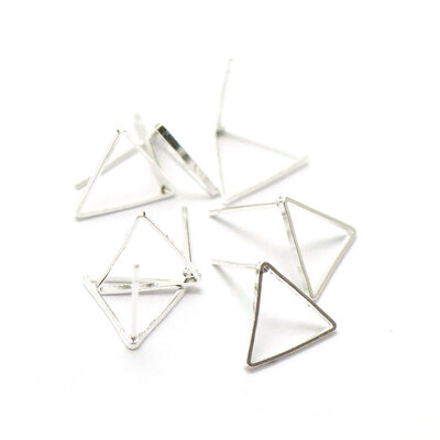 triangle argenté clair