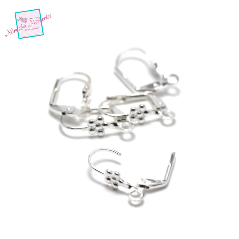 Boucles D'oreilles Dormeuses Fleur Rouge Avec CZ - Argenté - Neuves Sans Emballage