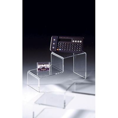 PODIUM PLEXIGLAS ESCALIER 2 MARCHES