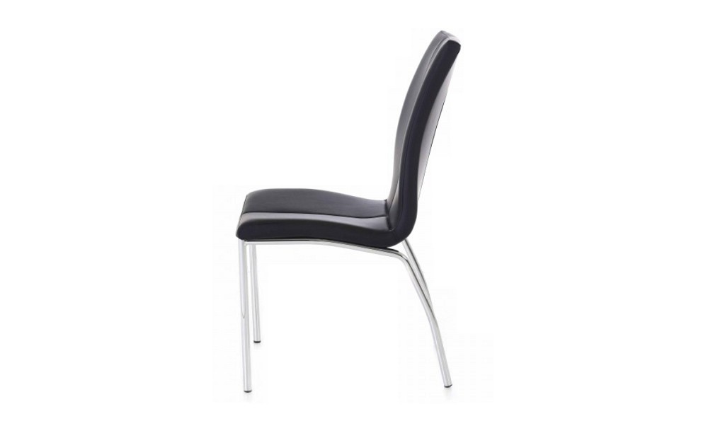 chaise-simili-cuir-noir-pied-métal-aura