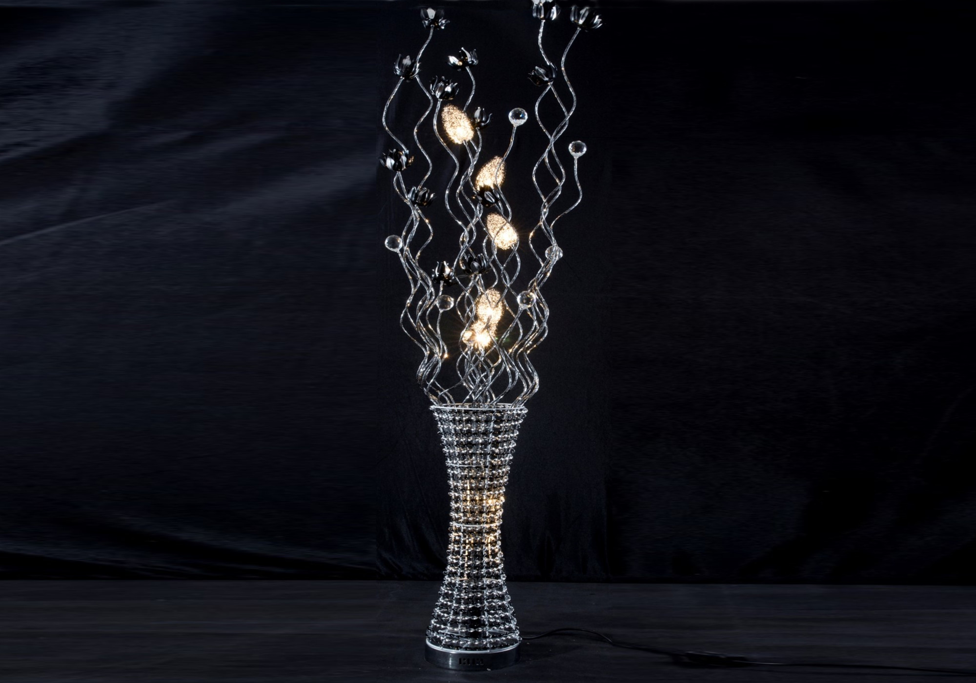Lampadaire aluminium fleurs led ARIN